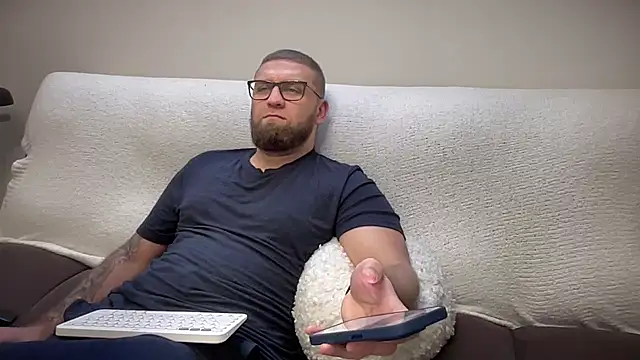 Bear bear  online show from 12.23.24