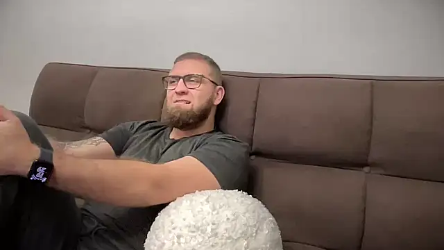 Bear bear  online show from 12.28.24