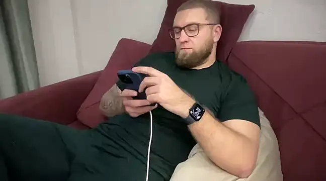 Bear bear  online show from 01.27.25