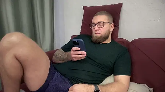 Bear bear  online show from 02.10.25