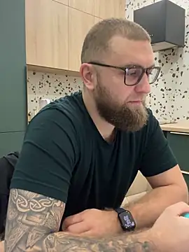 Bear bear  online show from 02.22.25