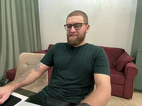 Bear bear  online show from 03.13.25