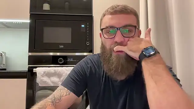 Bear bear  online show from 11.21.25