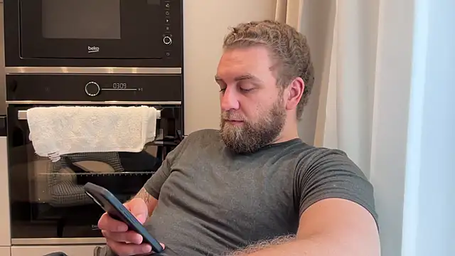 Bear bear  online show from 04.08.26