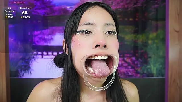 miss  maria online show from 02.01.25