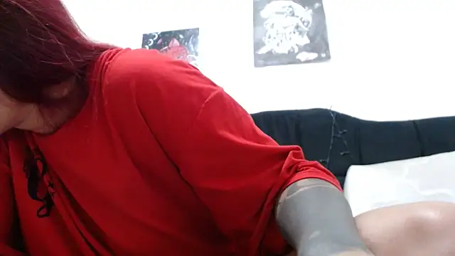 Snapshot of Emmily_Fox chatting on 02.21.25 Emmily Fox online show from 02.21.25