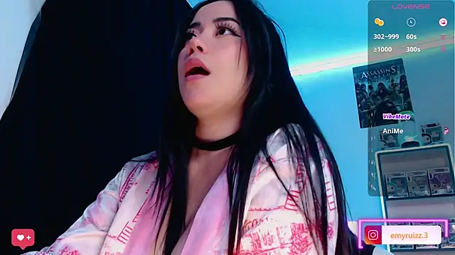 Emmy Ruiz online show from 02.14.25