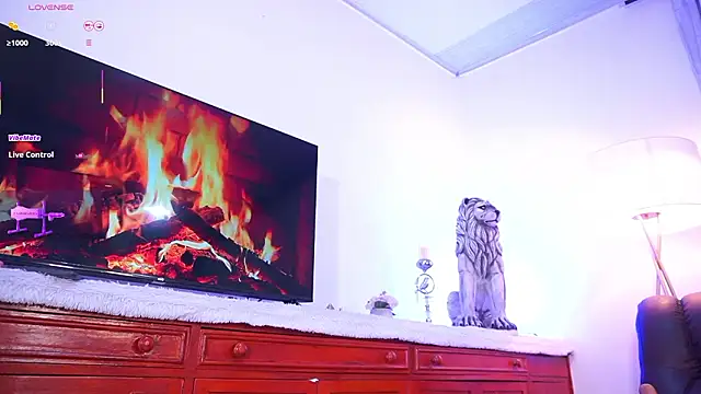 Snapshot of lara_giraldo chatting on 02.04.26 lara giraldo online show from 02.04.26