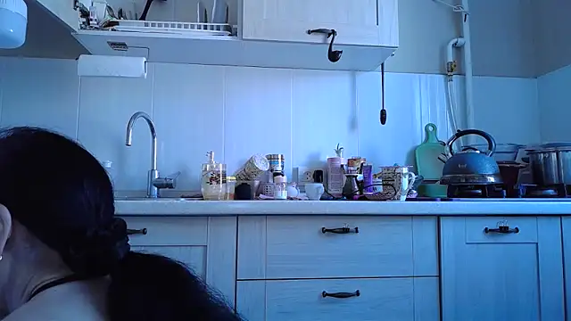 Snapshot of LediLedaxx chatting on 09.20.25 LediLedaxx online show from 09.20.25