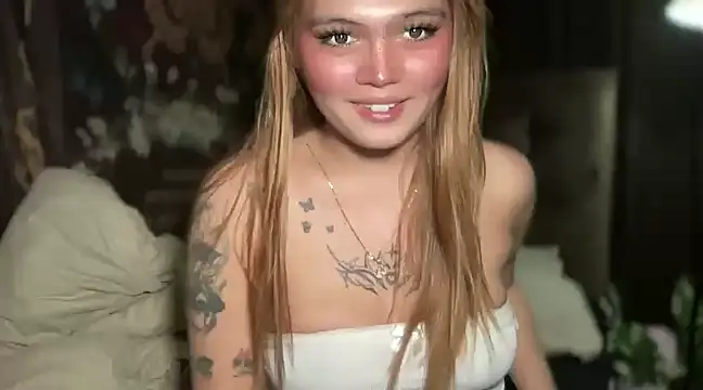 Claire Brooke online show from 02.06.25