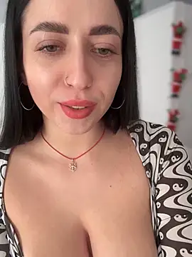 Emylia online show from 01.02.25