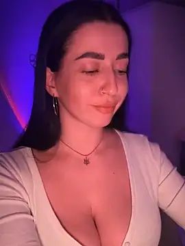 Emylia online show from 01.28.25