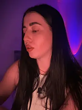 Emylia online show from 02.27.25