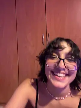 Snapshot of aurora_xoxo chatting on 12.19.24 aurora xoxo online show from 12.19.24