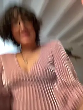 aurora xoxo online show from 03.22.26