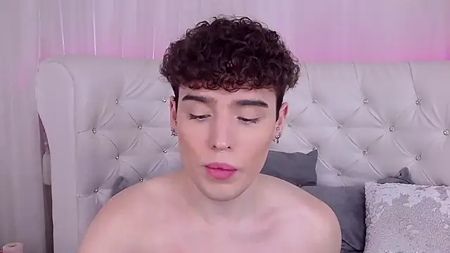 RobbyCharming online show from 11.16.25