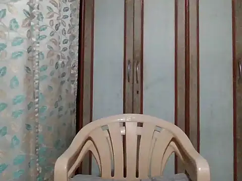 Snapshot of sexx4 chatting on 01.25.25 sexx4 online show from 01.25.25