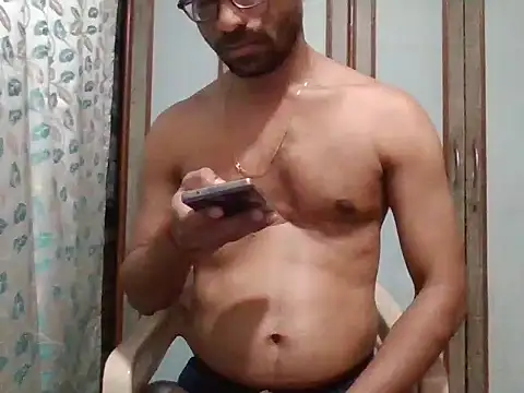 Snapshot of sexx4 chatting on 02.25.25 sexx4 online show from 02.25.25