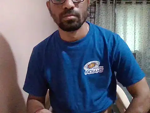 Snapshot of sexx4 chatting on 09.19.25 sexx4 online show from 09.19.25