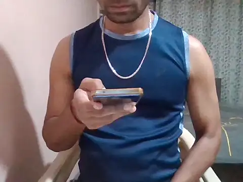 Snapshot of sexx4 chatting on 10.18.25 sexx4 online show from 10.18.25