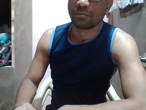 Snapshot of sexx4 chatting on 10.19.25 sexx4 online show from 10.19.25