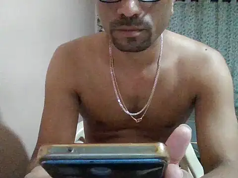 Snapshot of sexx4 chatting on 10.26.25 sexx4 online show from 10.26.25