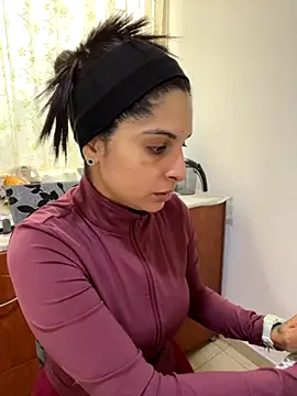 Snapshot of charlotte_stevenss_ chatting on 11.12.25 charlotte stevenss online show from 11.12.25