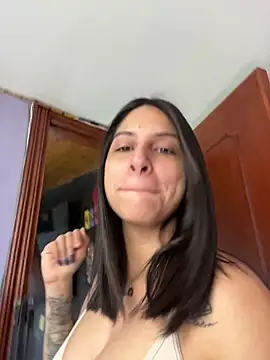 Snapshot of charlotte_stevenss_ chatting on 12.05.25 charlotte stevenss online show from 12.05.25