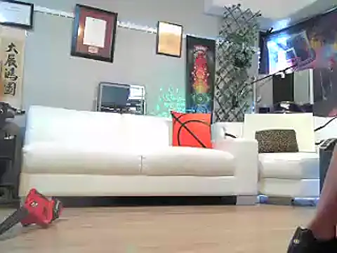 Snapshot of OSIRlS chatting on 10.15.25 OSIRlS online show from 10.15.25