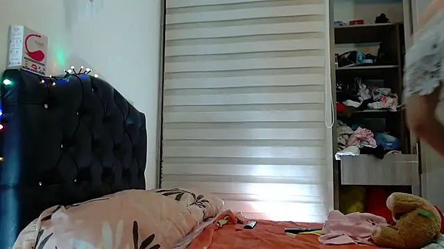 gooddes303salome online show from 11.17.25