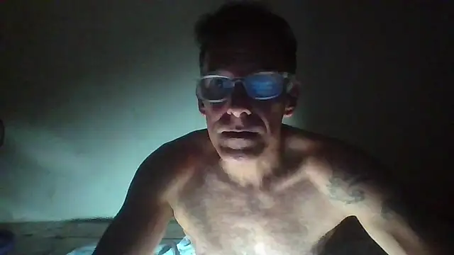 Snapshot of CaptainFox chatting on 07.14.26 CaptainFox online show from 07.14.26