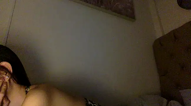 ehotlovea  online show from 03.20.25