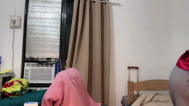 ehotlovea  online show from 03.04.26