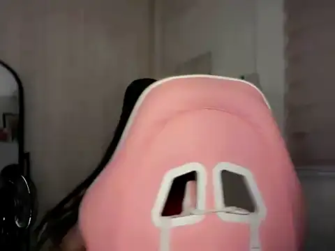 Snapshot of ehotlovea_ chatting on 07.14.26 ehotlovea online show from 07.14.26