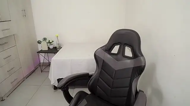 Snapshot of Youlittlepervertt_ chatting on 02.07.26 Youlittlepervertt online show from 02.07.26