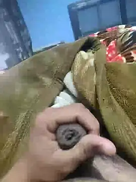 Snapshot of Deshilund9 chatting on 12.15.24 Deshilund9 online show from 12.15.24