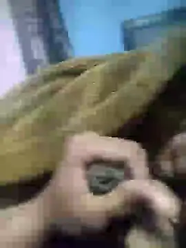 Snapshot of Deshilund9 chatting on 12.18.24 Deshilund9 online show from 12.18.24