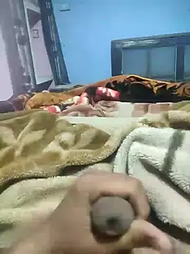 Snapshot of Deshilund9 chatting on 12.20.24 Deshilund9 online show from 12.20.24