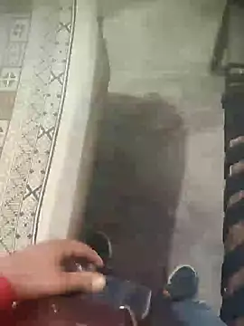 Snapshot of Deshilund9 chatting on 01.21.25 Deshilund9 online show from 01.21.25