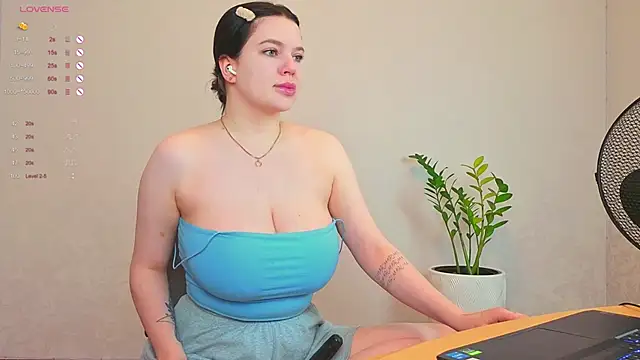 LovlyBambi online show from 09.23.25