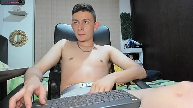 Christ Miller3 online show from 03.22.25