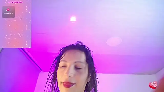 Miley Walker1 online show from 02.19.25