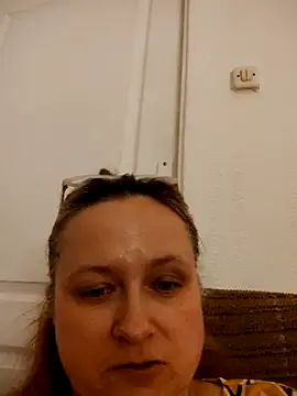 Snapshot of She-devilx chatting on 06.17.26 She-devilx online show from 06.17.26