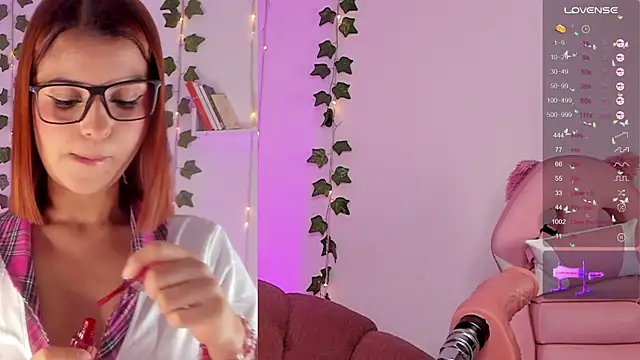 Snapshot of imlissie chatting on 12.22.24 imlissie online show from 12.22.24