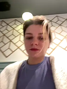 ValenciaShock online show from 12.14.25