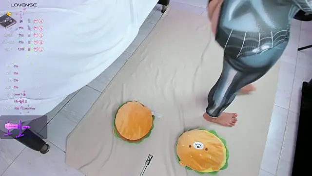 Isabella Daniell online show from 02.10.26