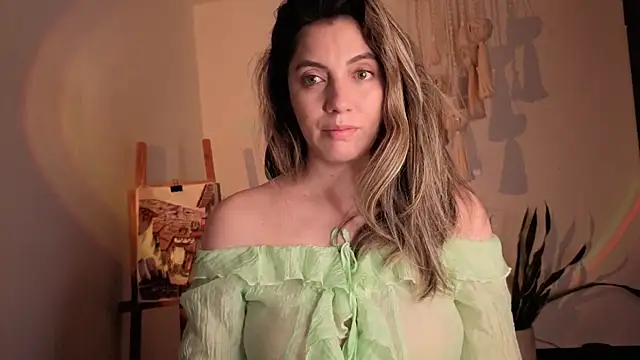 Mala Bad online show from 11.21.25