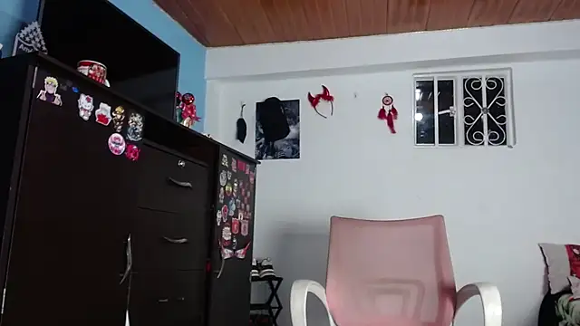 Snapshot of Nasty_019 chatting on 12.16.25 Nasty 019 online show from 12.16.25