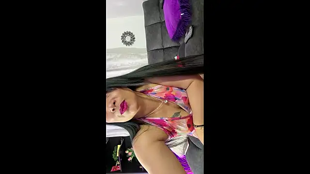 Karina Yang online show from 02.23.26