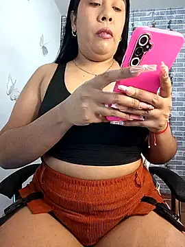 Snapshot of patty_bersh chatting on 02.02.25 patty bersh online show from 02.02.25